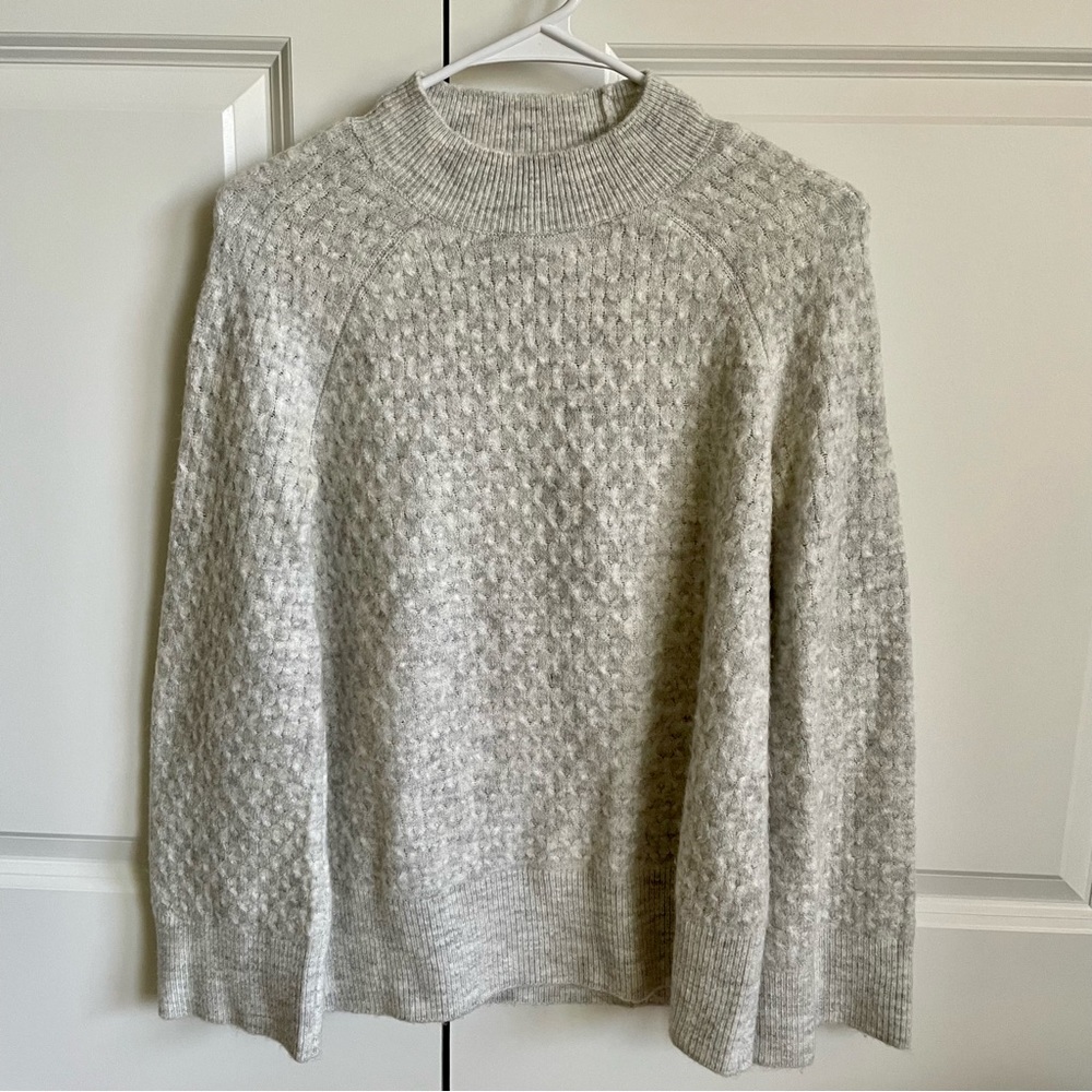 LOFT Gray Sweater XXS